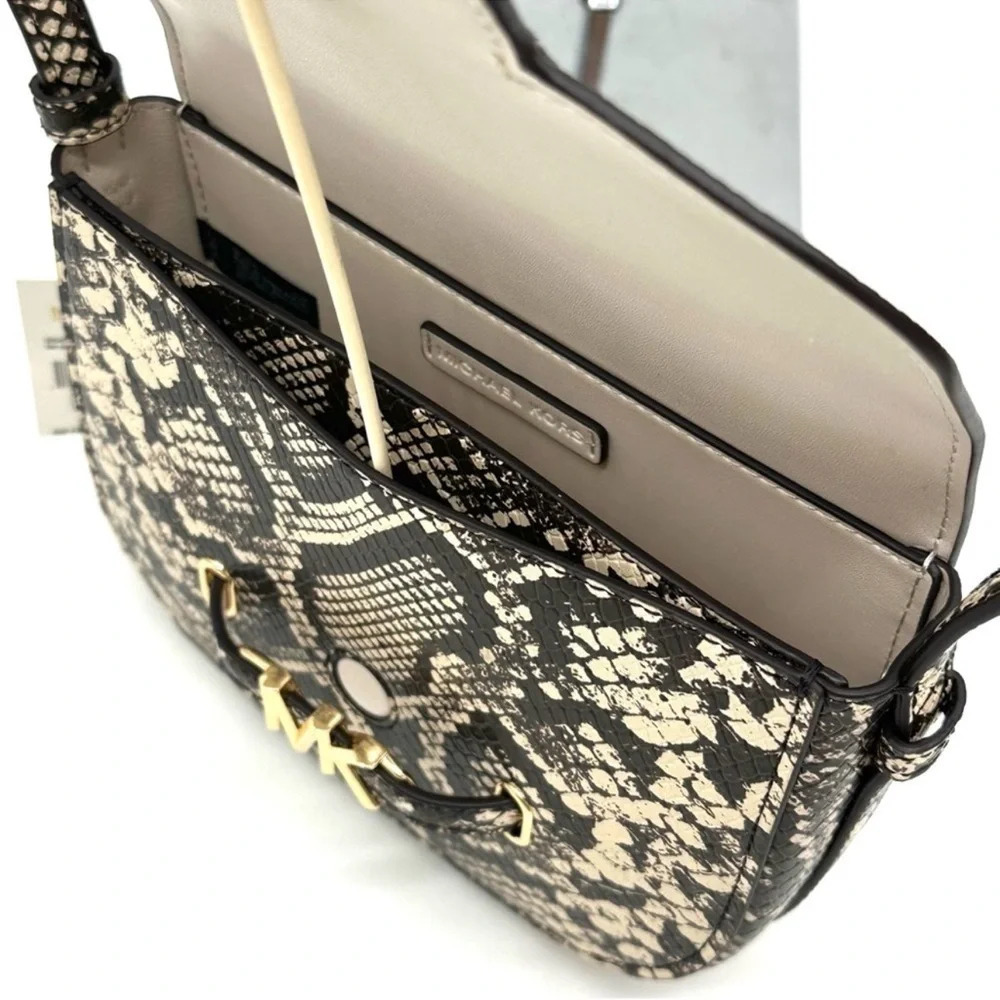 Michael Kors Small Reed Leather Saddle Crossbody Bag Snakeskin Nat/Light Cream - Picture 8 of 10
